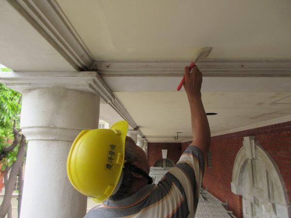 1050425走廊(R144)矽酸鈣板天花油漆
