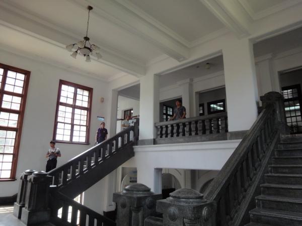 1030411新竹州廳參訪入口門廳通往二樓之樓梯